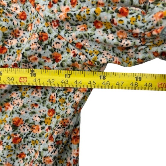 Forever 21 Women’s Floral Babydoll Elastic Waist and Neckline Top Size 3X - Picture 5 of 7